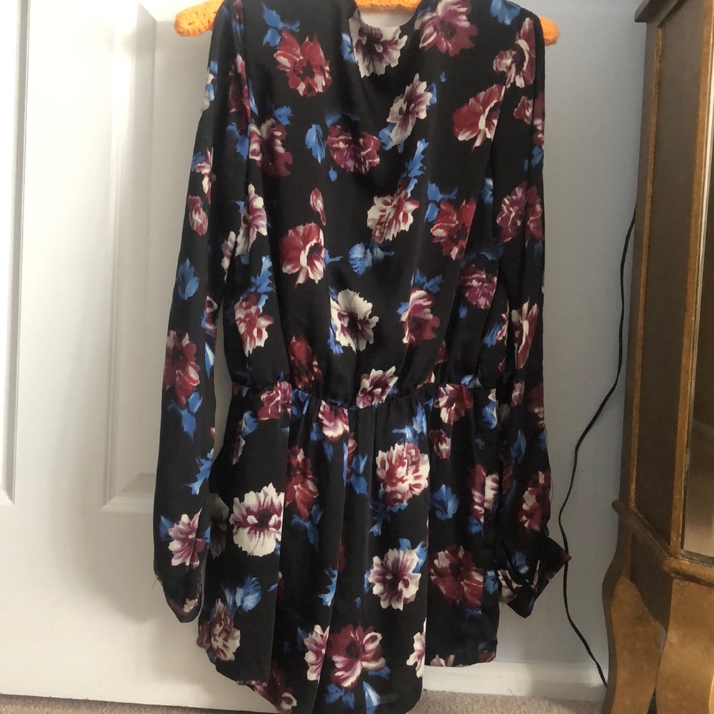 Floral Romper - Picture 5 of 5